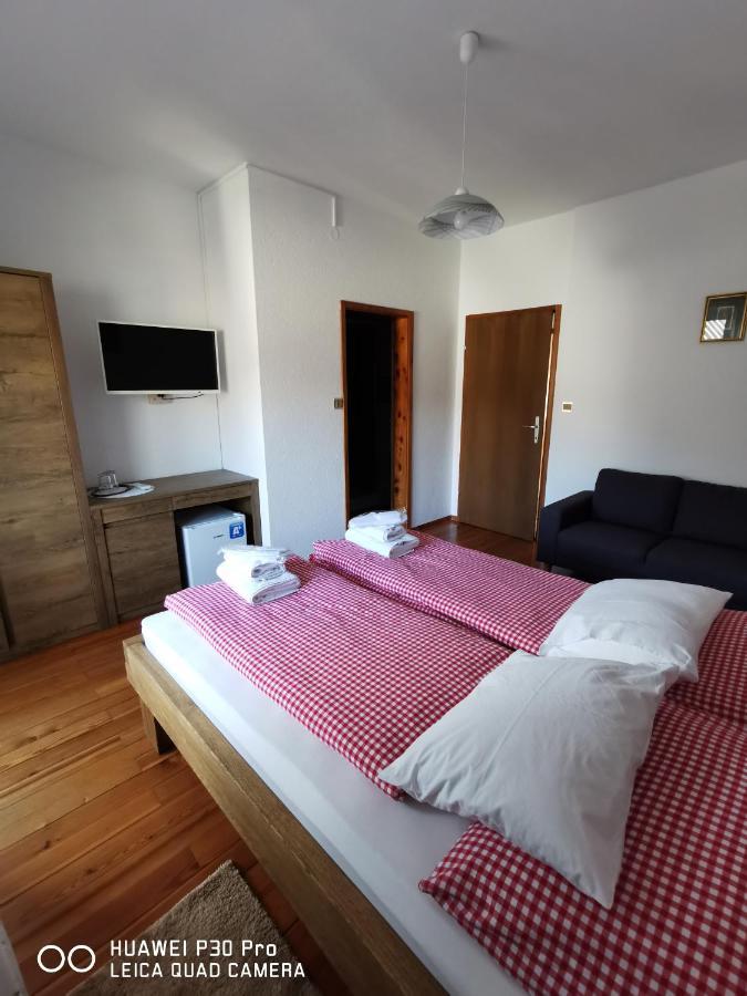 Bed&Breakfast Anz'K เบลด ภายนอก รูปภาพ